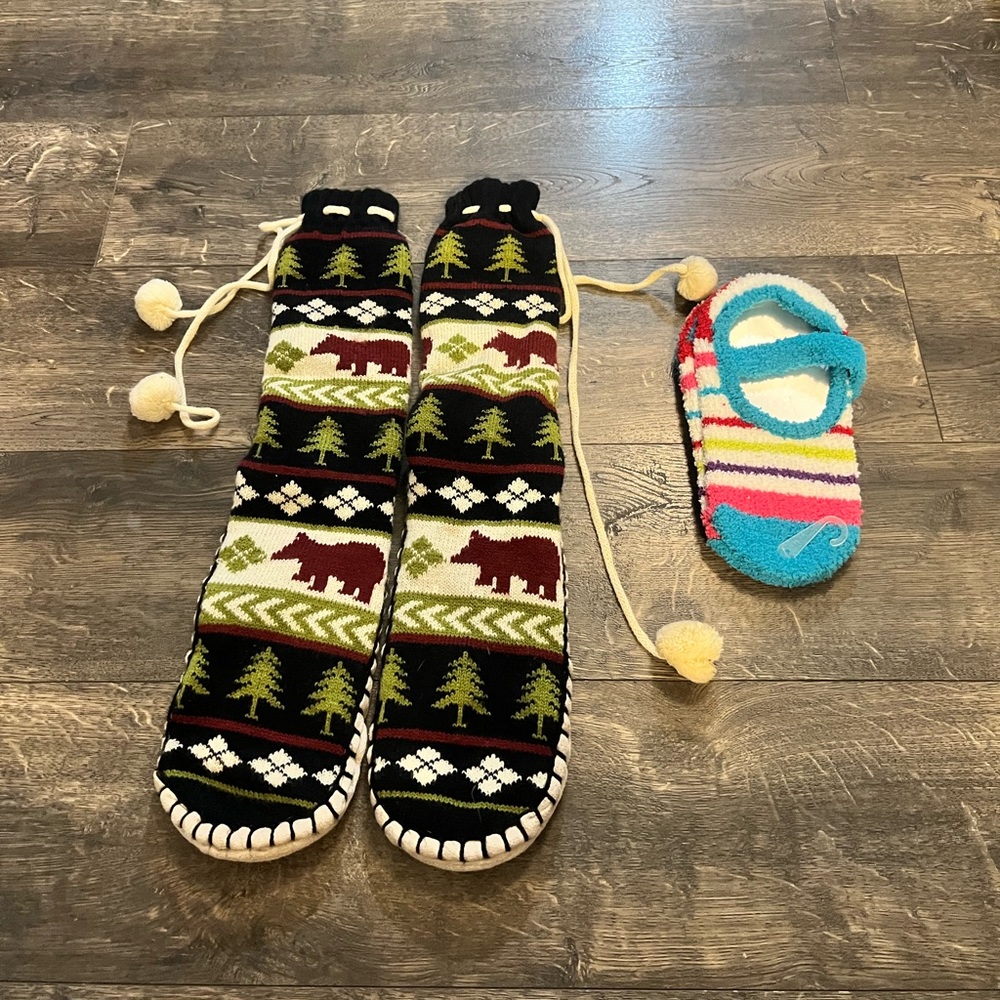 2 Pairs‎ of Women's Socks NEW